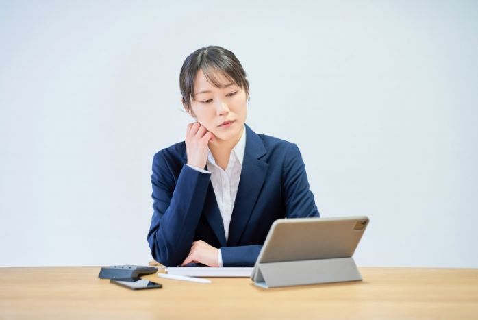 イラストレーターの参考書で学習する際の注意点