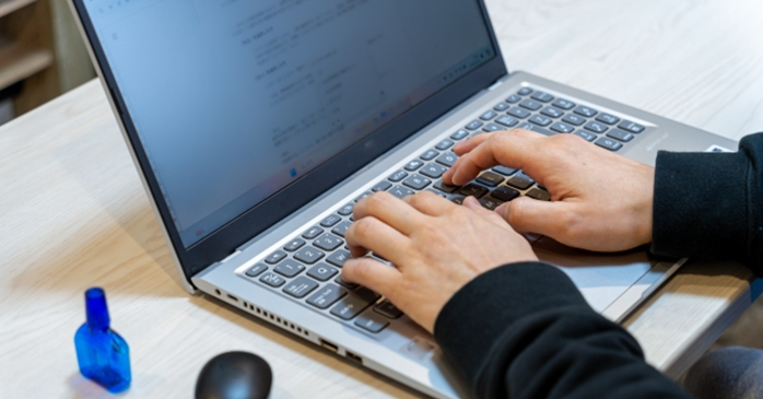 副業イラストレーターの案件獲得に役立つサイト